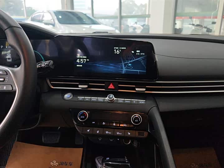 Фото 13 - Hyundai Elantra N line