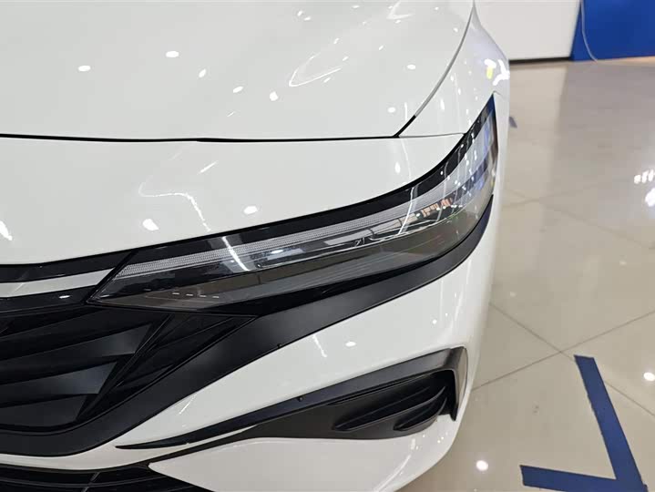 Фото 5 - Hyundai Elantra N line