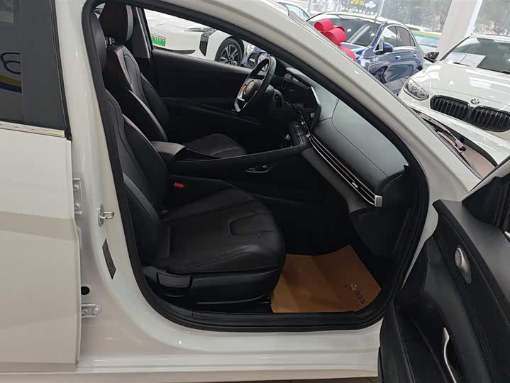 Фото 8 - Hyundai Elantra N line