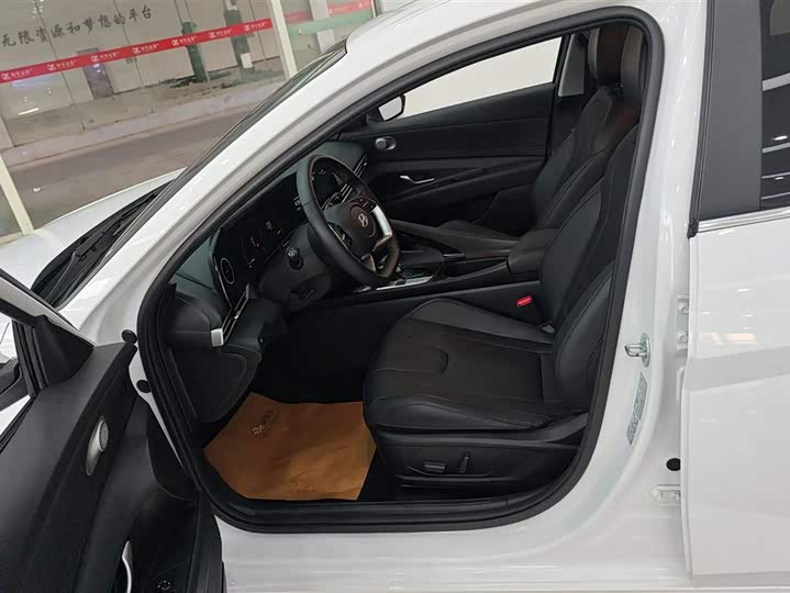 Фото 9 - Hyundai Elantra N line