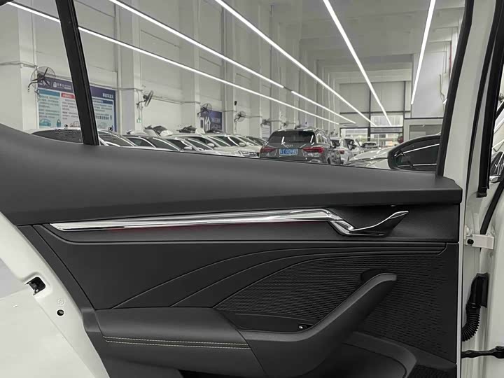 Фото 18 - Skoda Octavia Pro