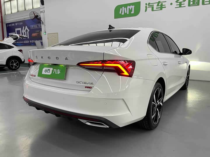 Фото 5 - Skoda Octavia Pro