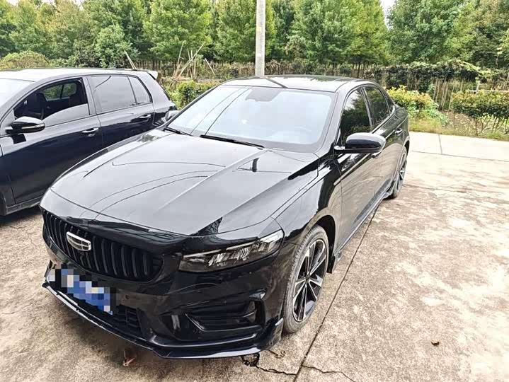 Фото 1 - Geely Preface