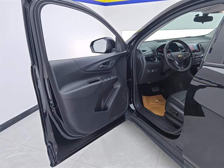 Фото 7 - Chevrolet Equinox