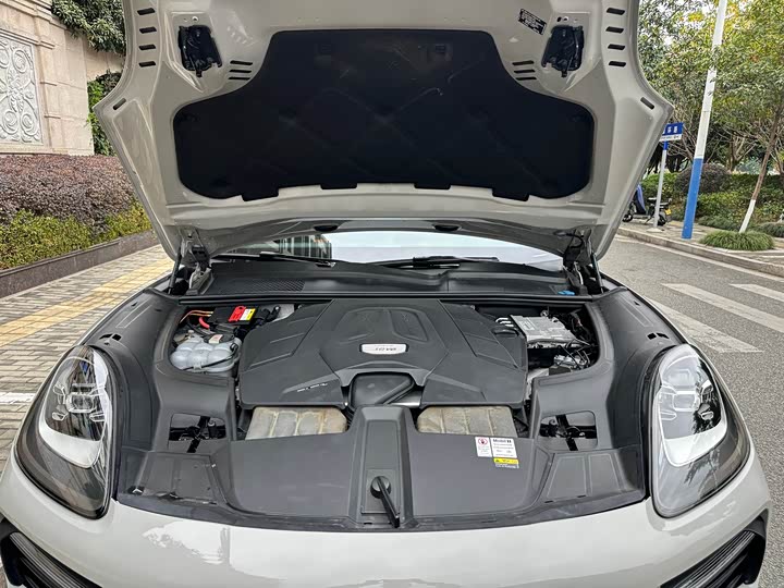 Фото 13 - Porsche Cayenne