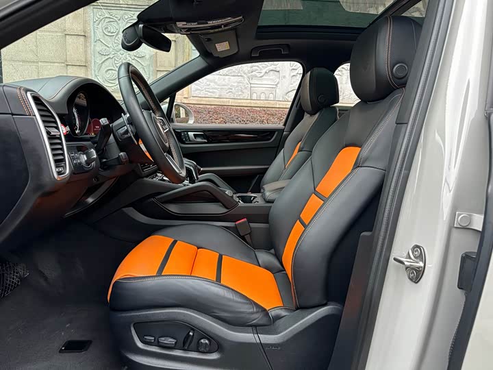 Фото 5 - Porsche Cayenne