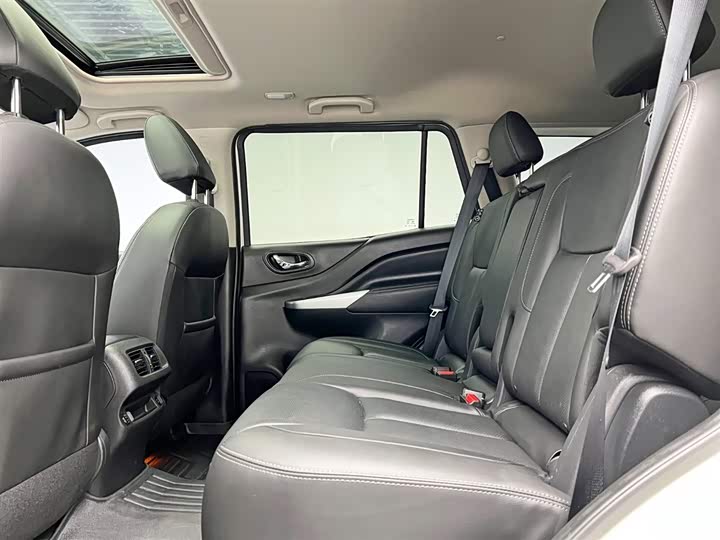 Фото 16 - Nissan Terra