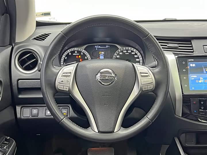 Фото 20 - Nissan Terra