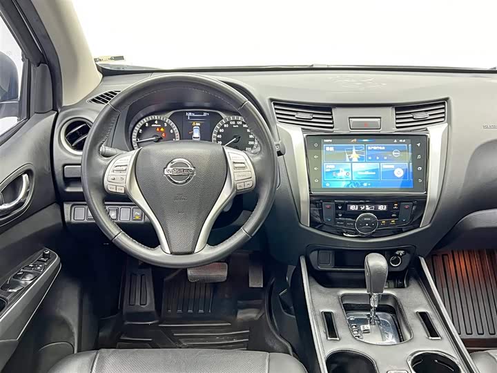 Фото 21 - Nissan Terra