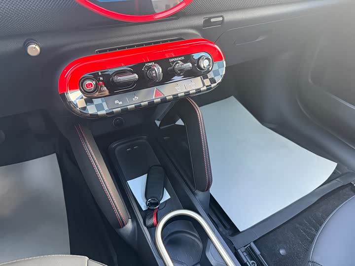 Фото 16 - Mini Cooper JCW