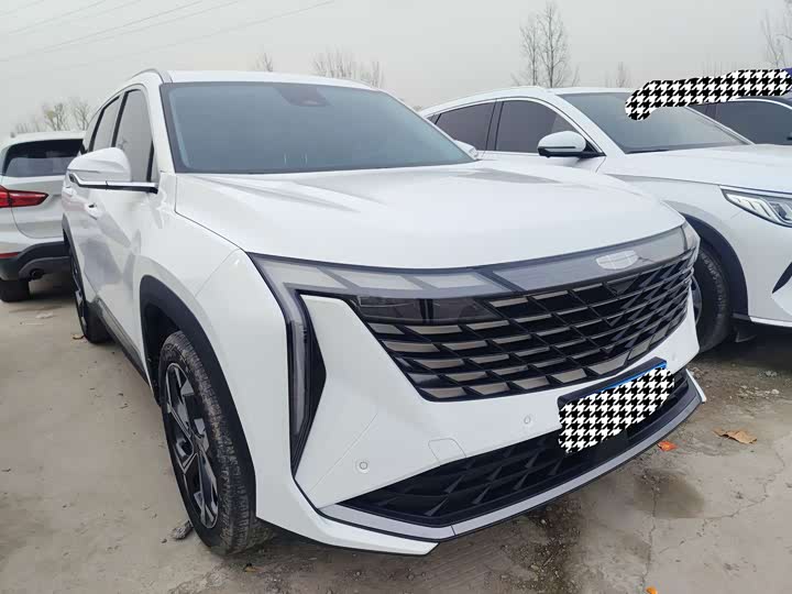 Фото 3 - Geely Atlas L