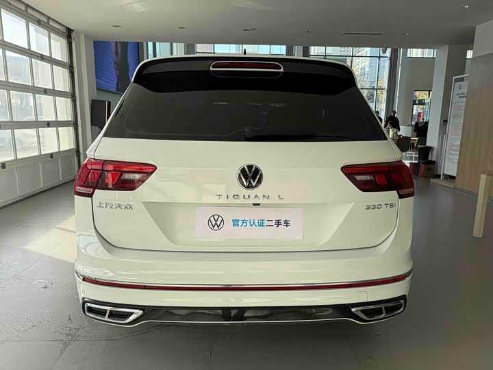 Фото 8 - Volkswagen Tiguan L Pro