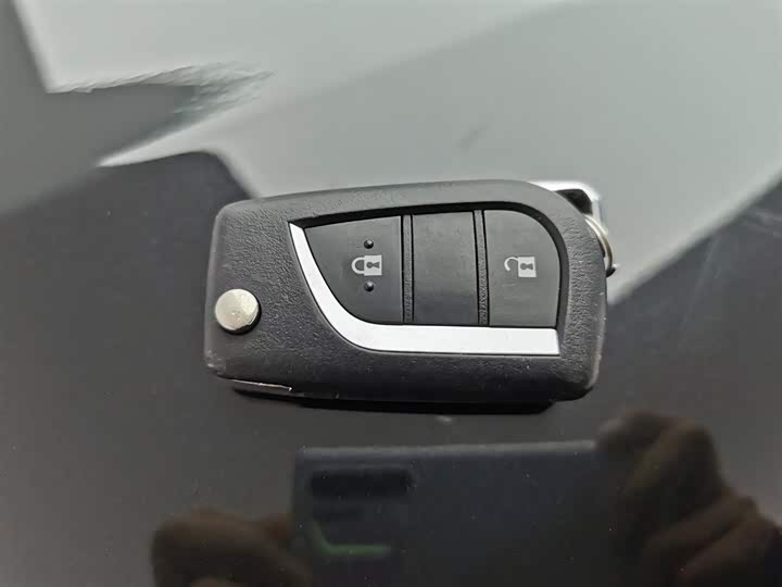 Фото 19 - Toyota Frontlander