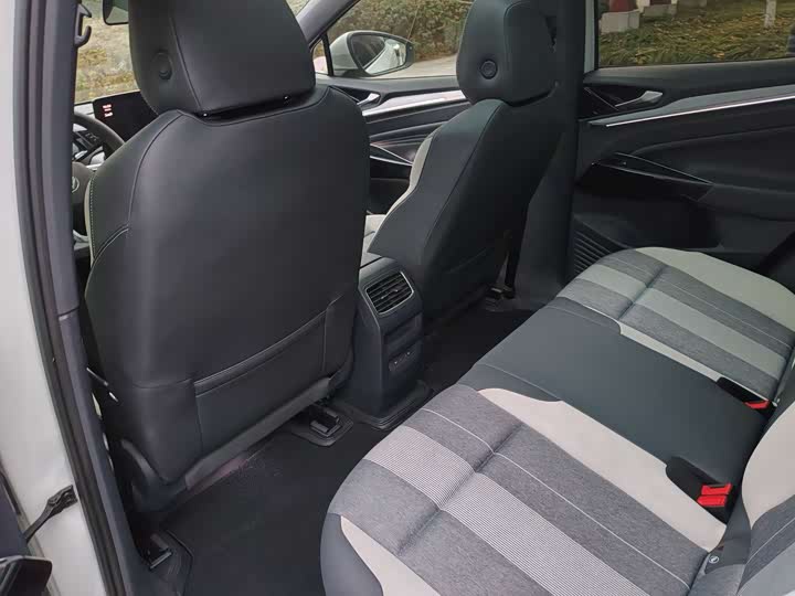 Фото 10 - Volkswagen ID.4 Crozz