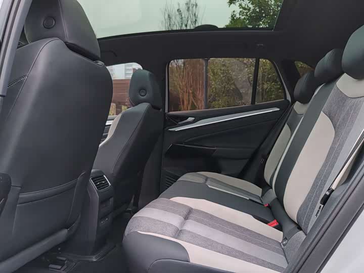 Фото 11 - Volkswagen ID.4 Crozz