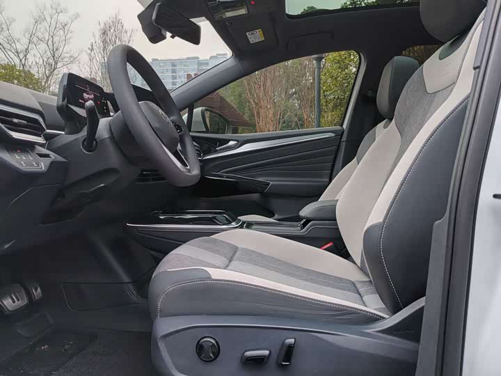 Фото 9 - Volkswagen ID.4 Crozz