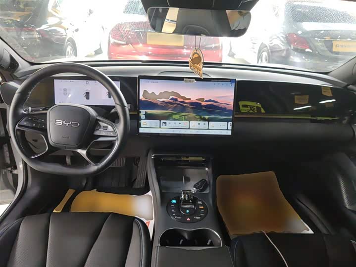 Фото 10 - BYD Seal