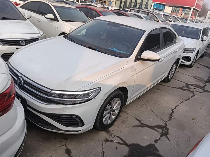 Фото 1 - Volkswagen Bora