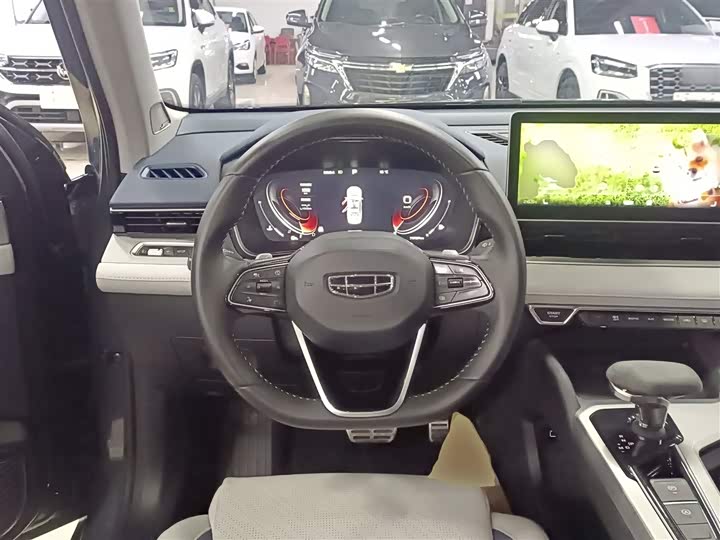 Фото 11 - Geely Preface