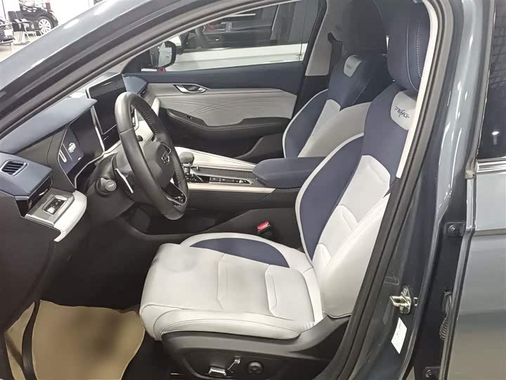 Фото 15 - Geely Preface