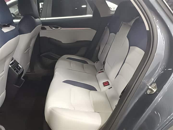 Фото 17 - Geely Preface