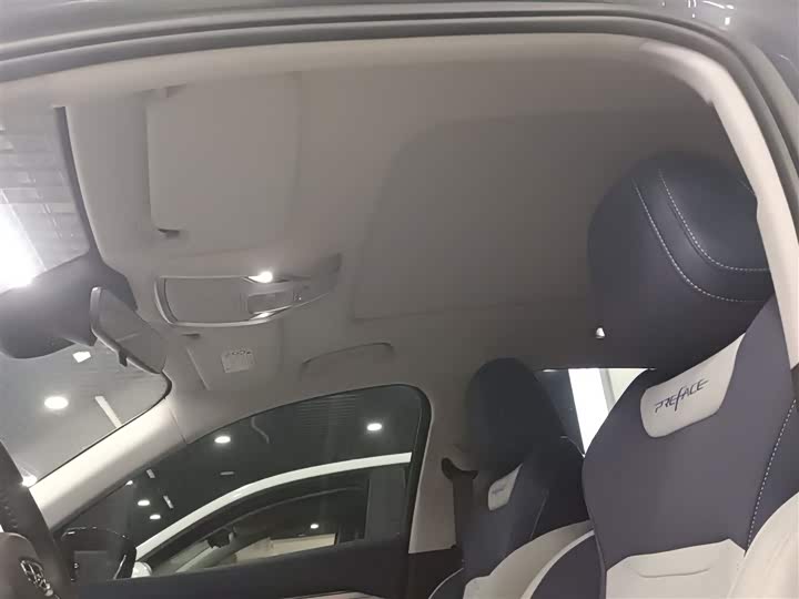 Фото 18 - Geely Preface