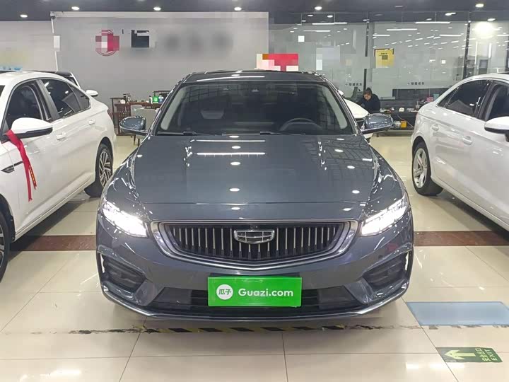 Фото 3 - Geely Preface