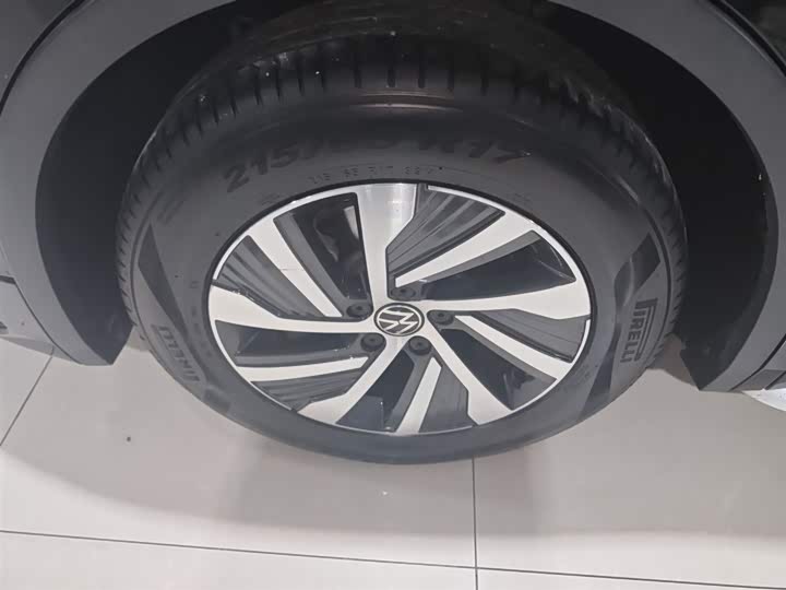 Фото 23 - Volkswagen Tiguan L Hybrid