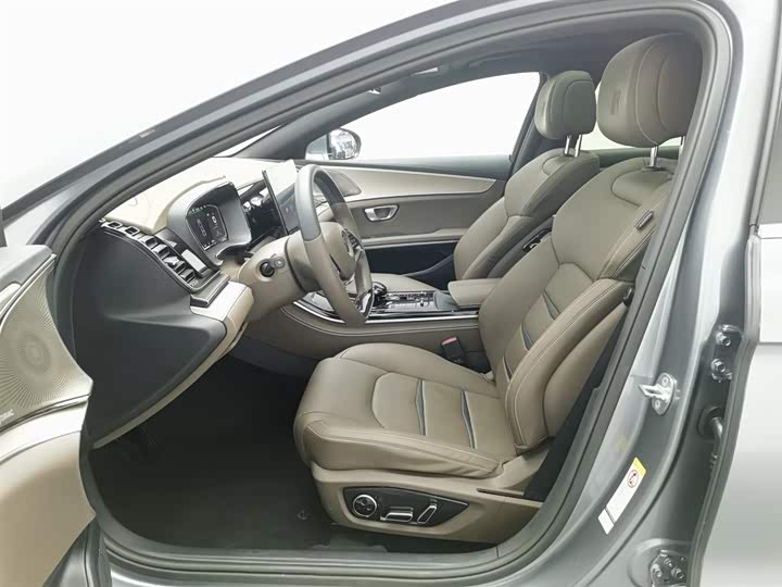 Фото 10 - BYD Han