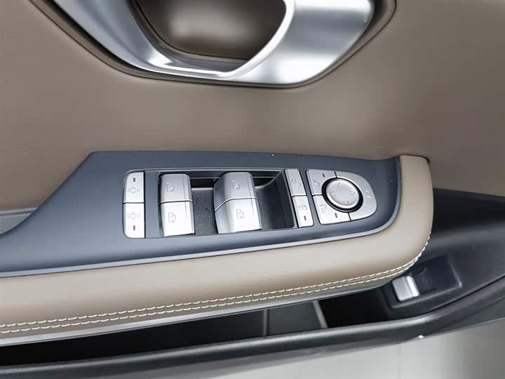 Фото 9 - BYD Han