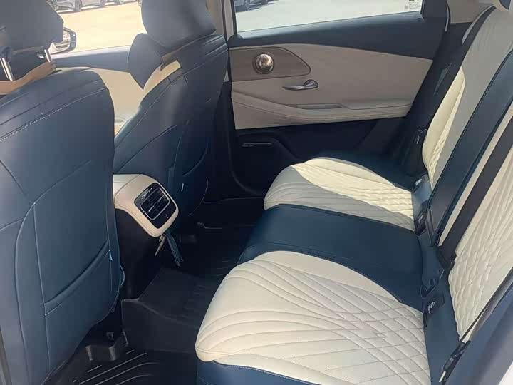 Фото 13 - Chery Arrizo 8