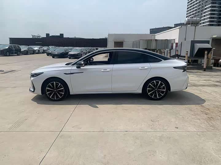 Фото 16 - Chery Arrizo 8