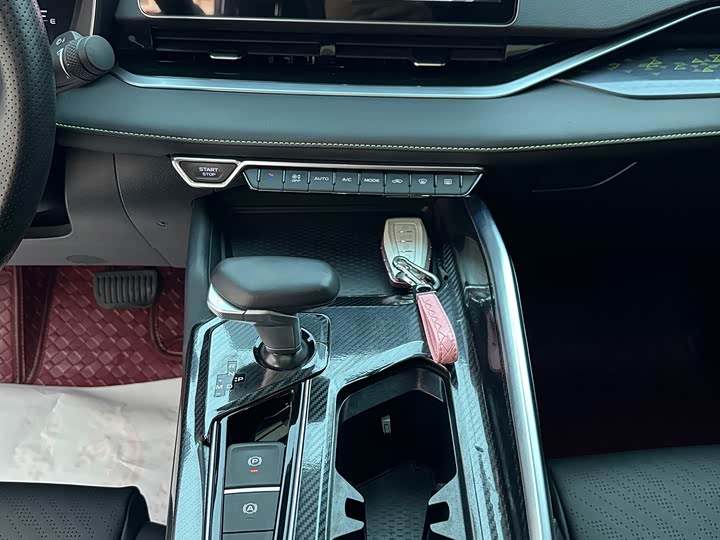 Фото 11 - Geely Preface