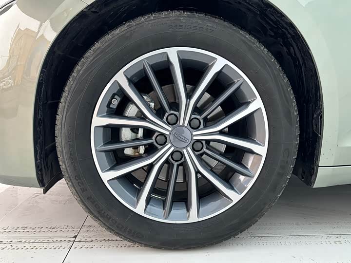 Фото 17 - Geely Preface