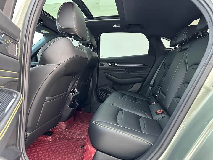 Фото 8 - Geely Preface