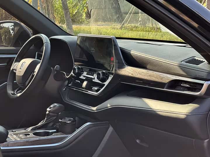 Фото 12 - Toyota Crown Kluger