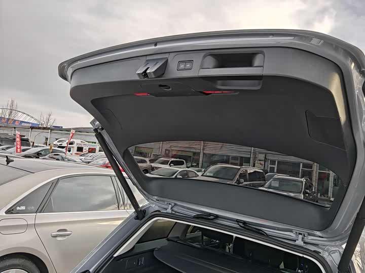 Фото 12 - Volkswagen Passat Variant