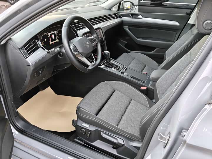 Фото 4 - Volkswagen Passat Variant