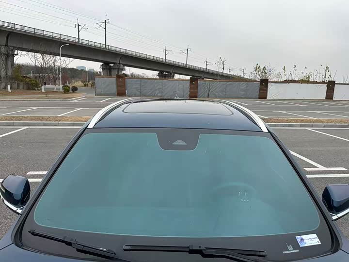 Фото 16 - Geely Monjaro