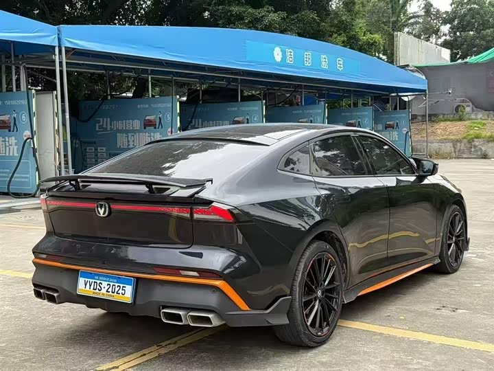 Фото 7 - Changan UNI-V