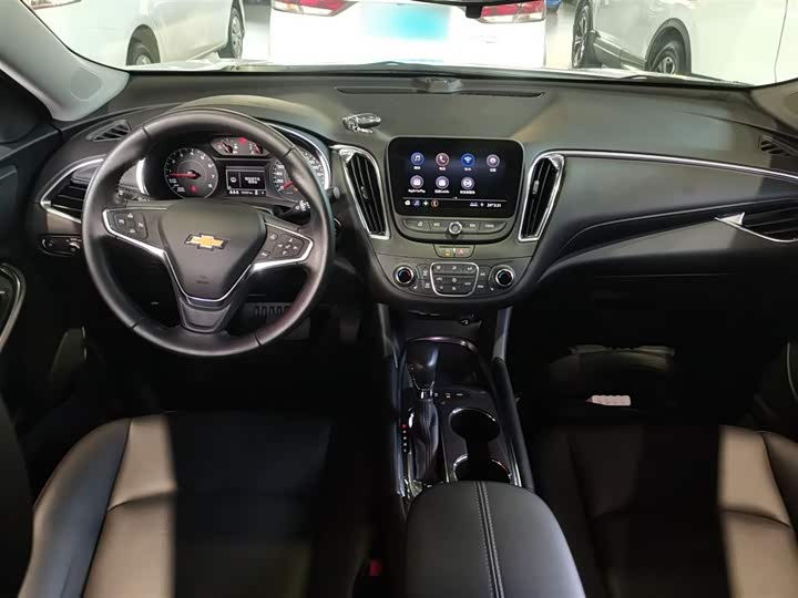 Фото 10 - Chevrolet Malibu XL