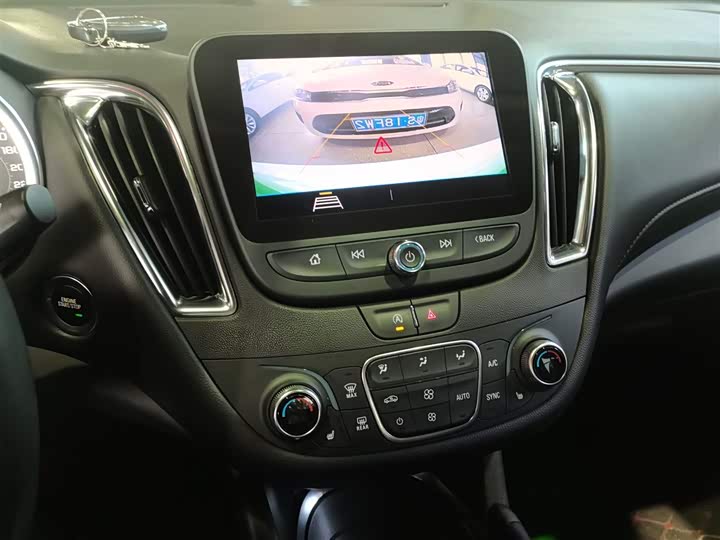 Фото 13 - Chevrolet Malibu XL