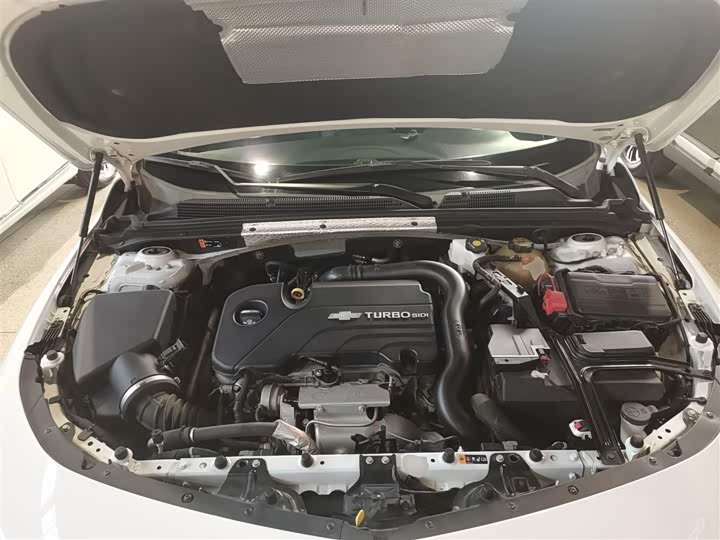 Фото 20 - Chevrolet Malibu XL