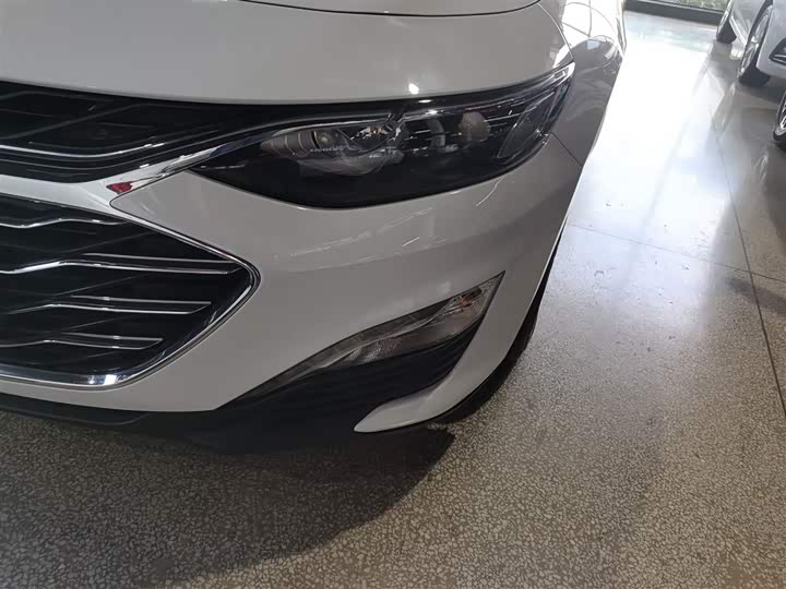 Фото 24 - Chevrolet Malibu XL