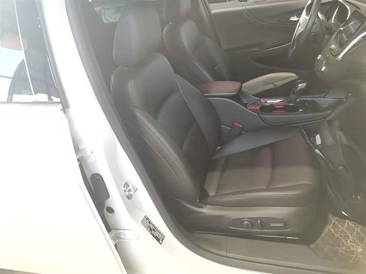 Фото 25 - Chevrolet Malibu XL