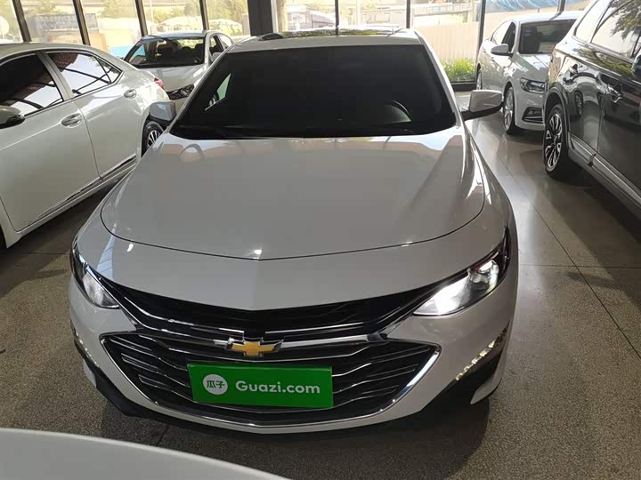 Фото 3 - Chevrolet Malibu XL