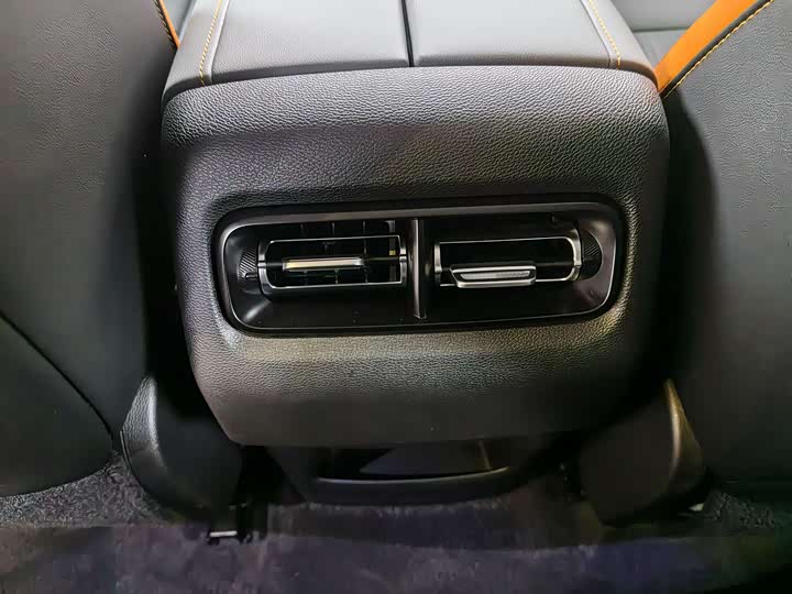 Фото 12 - BAIC Beijing BJ40 Hybrid