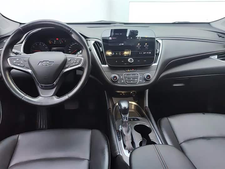 Фото 12 - Chevrolet Malibu XL