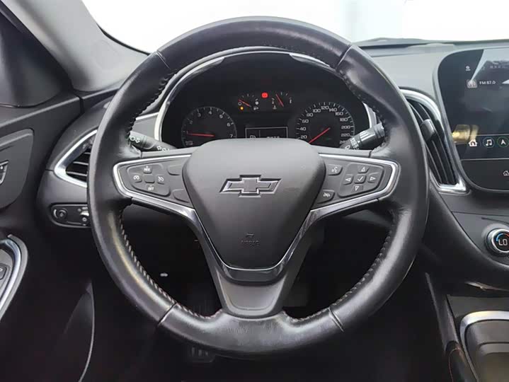 Фото 15 - Chevrolet Malibu XL