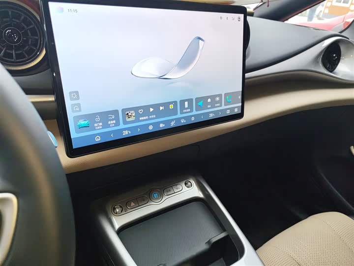 Фото 13 - BYD Dolphin